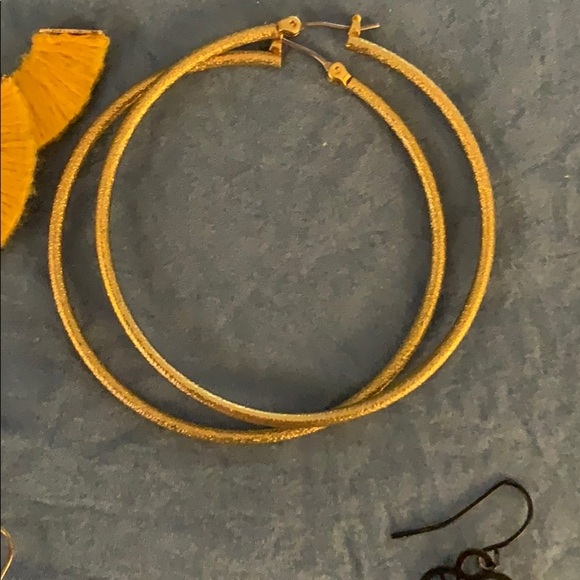 Earring bundle! - Picture 5 of 9